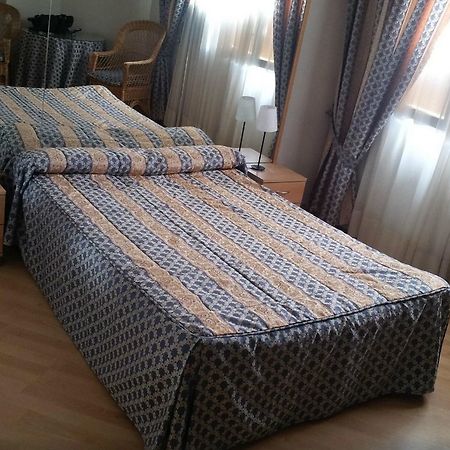 فندق أبارتمينتوس يوروبا برشلونة المظهر الخارجي الصورة