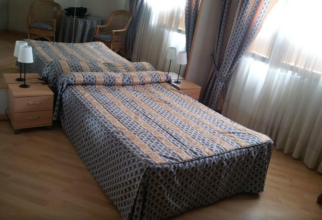 فندق أبارتمينتوس يوروبا برشلونة المظهر الخارجي الصورة